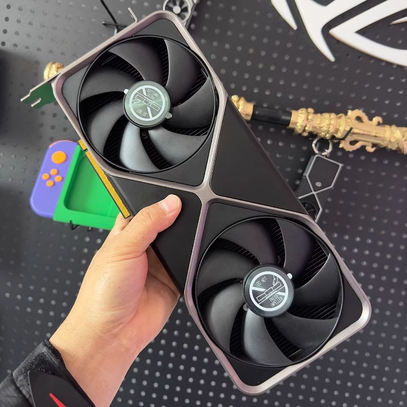 Public FE RTX5090 Graphics Car - đánh giá và giá 3D Printing Card
